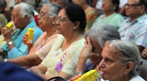 gujarat pilgrim scheme for senior citizens